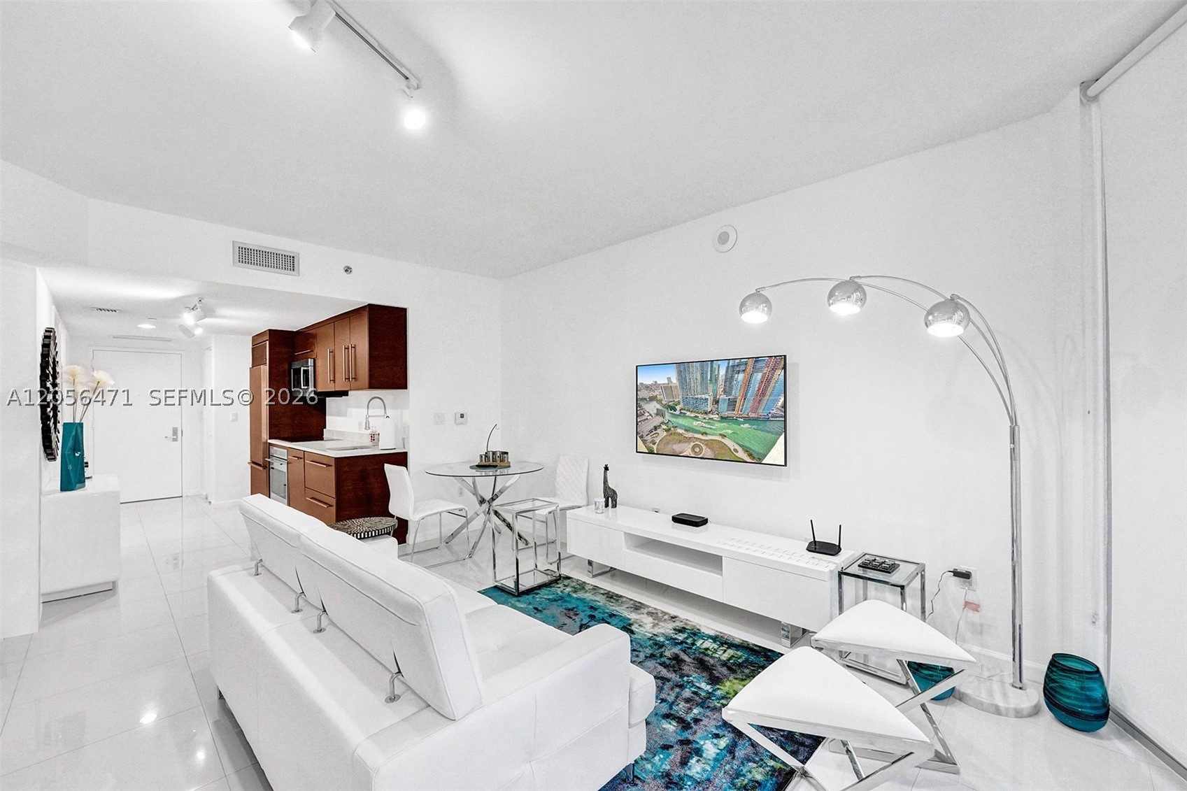 475 Brickell Ave 2708 Property Photo 1
