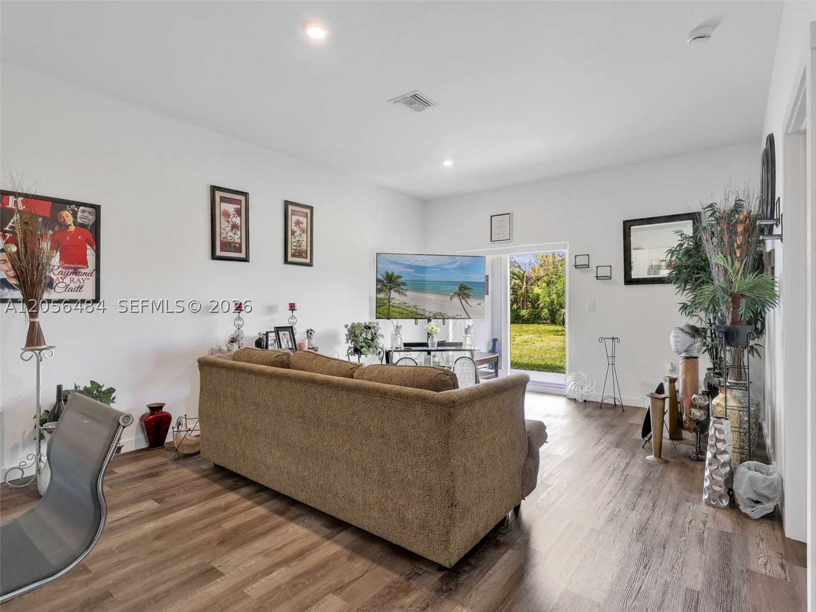 2224 Kenneth Ave S Property Photo 10