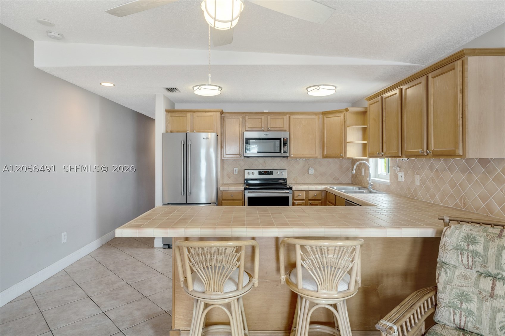 46 Sadowski Cswy Property Photo 5