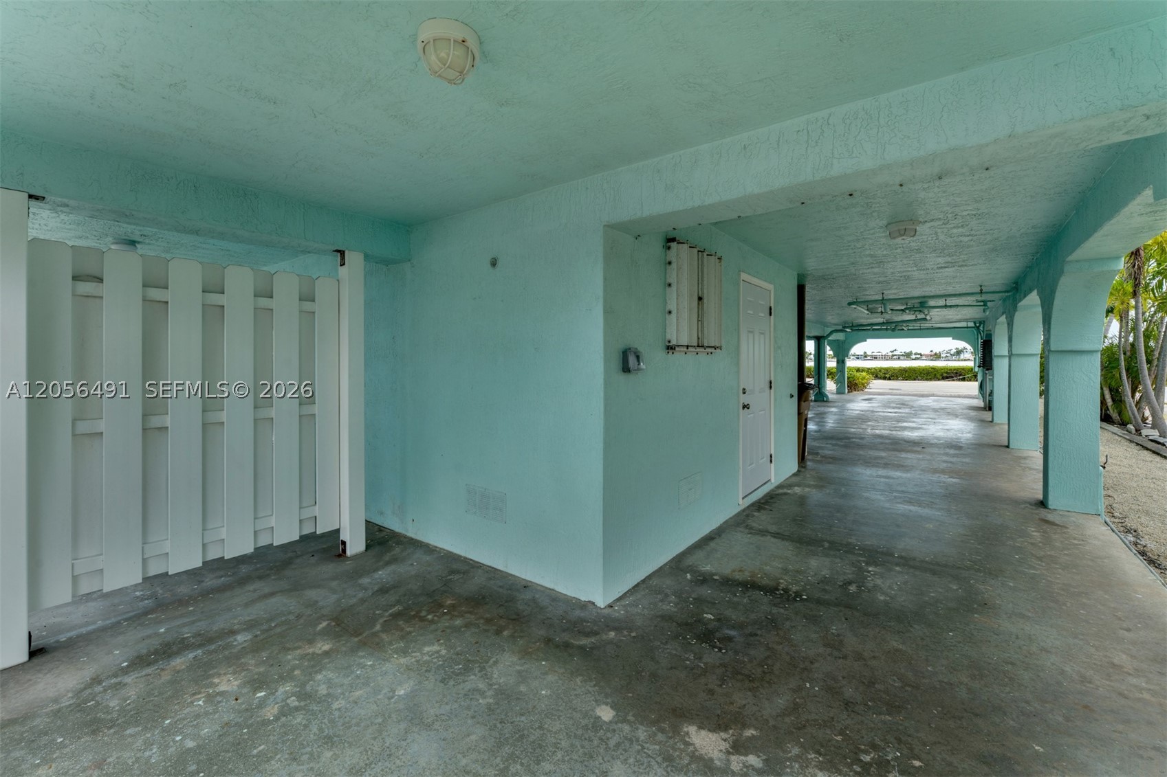 46 Sadowski Cswy Property Photo 20