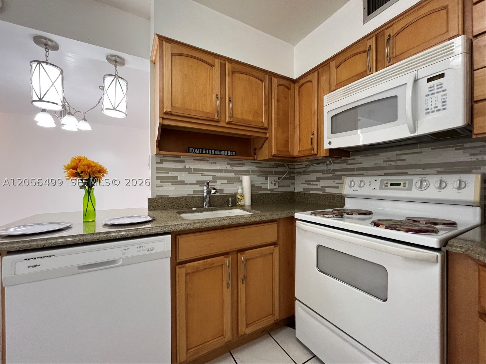 215 Lake Pointe Dr 104 Property Photo 4