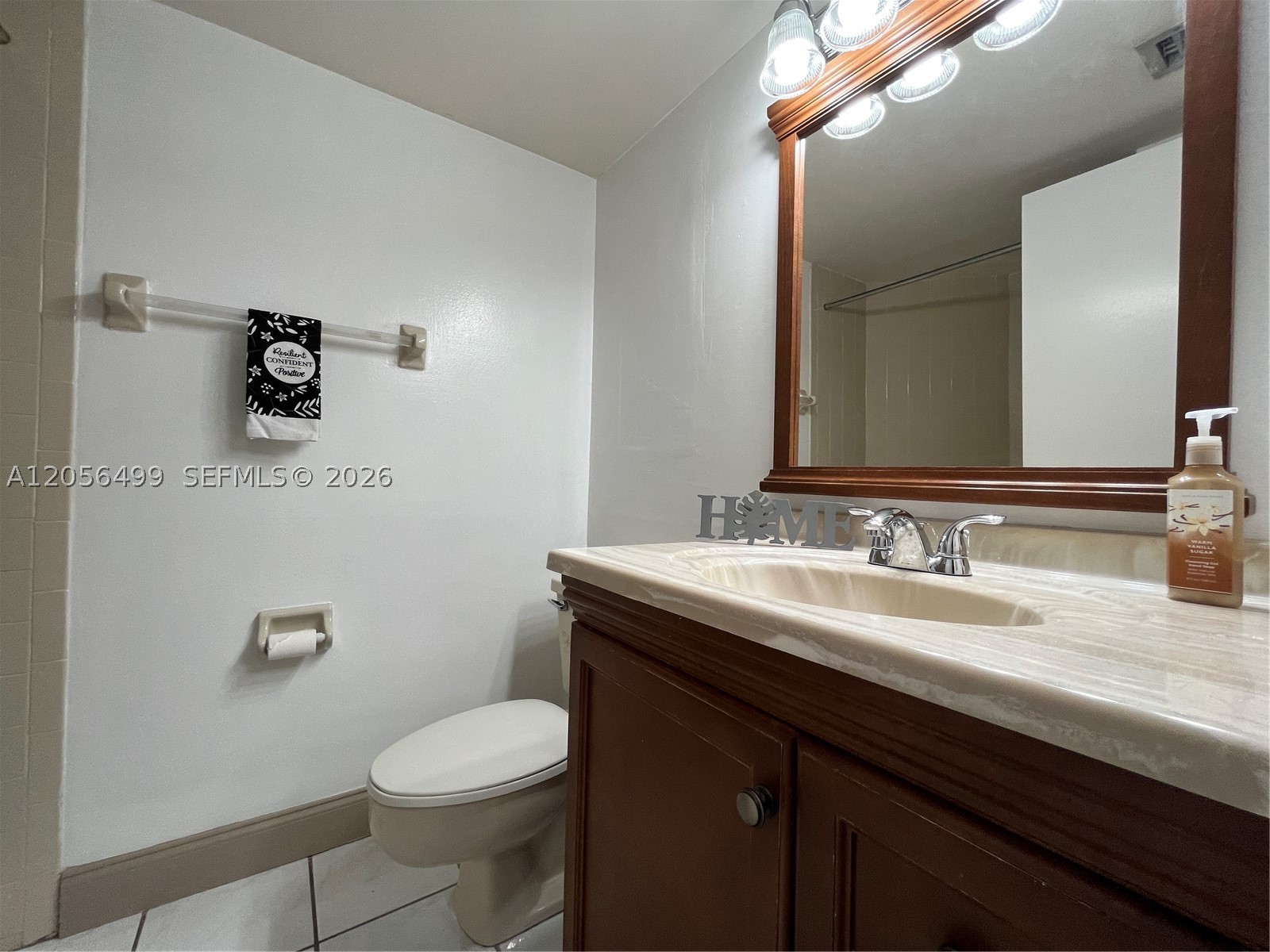 215 Lake Pointe Dr 104 Property Photo 14