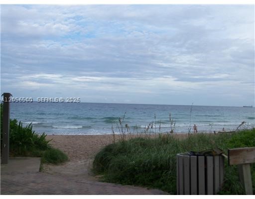 2121 N Ocean Blvd 1 Property Photo 3