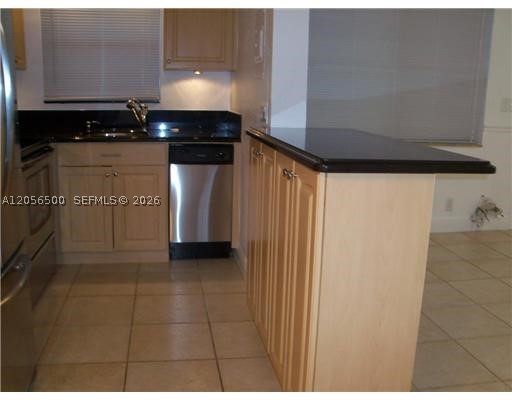 2121 N Ocean Blvd 1 Property Photo 14