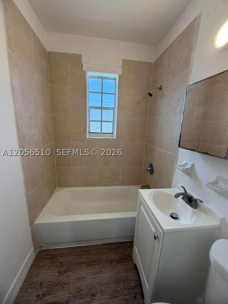 1510 Nw 68th St 6 Property Photo 12