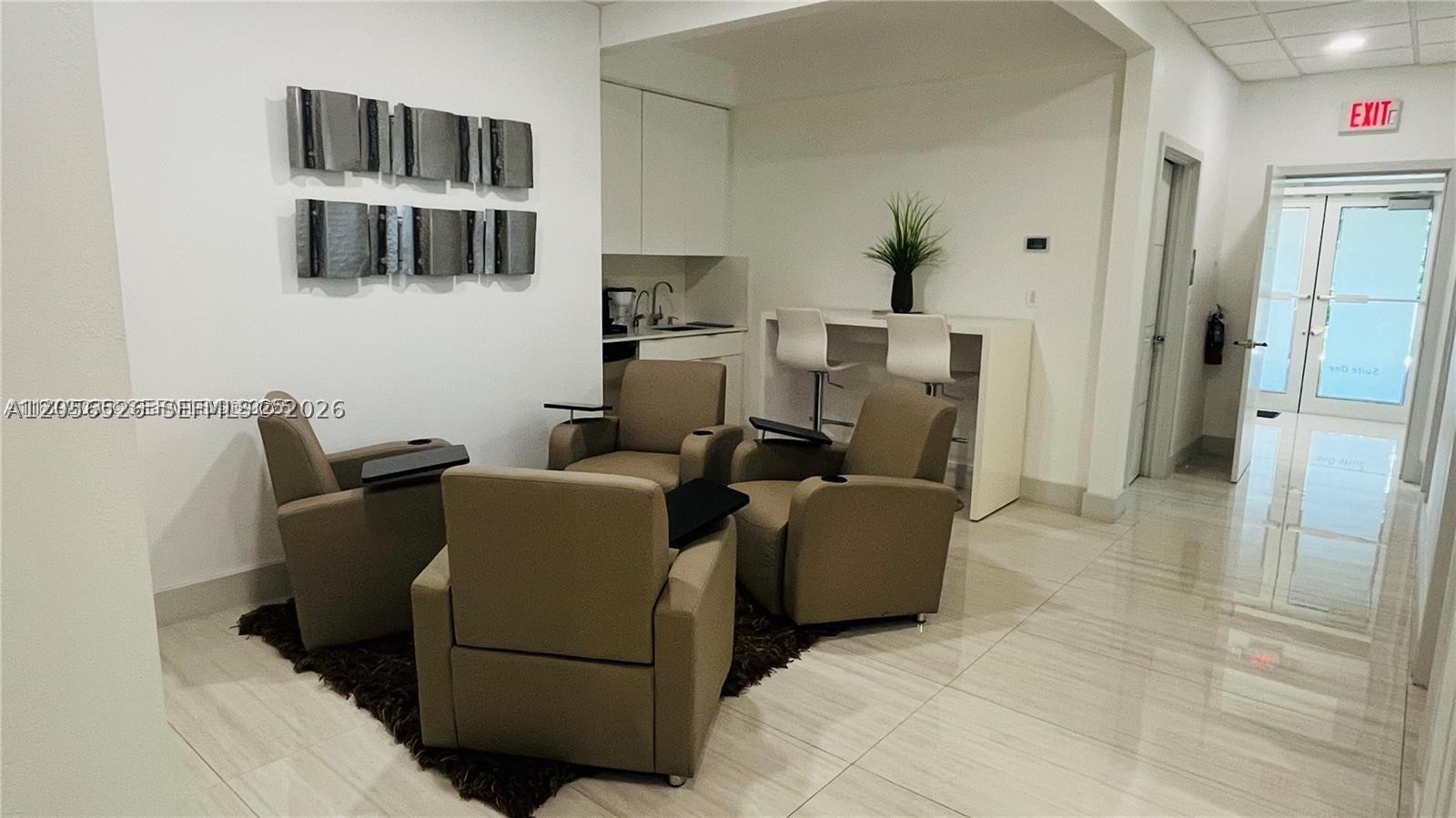 17100 Royal Palm Blvd 5 Property Photo 6