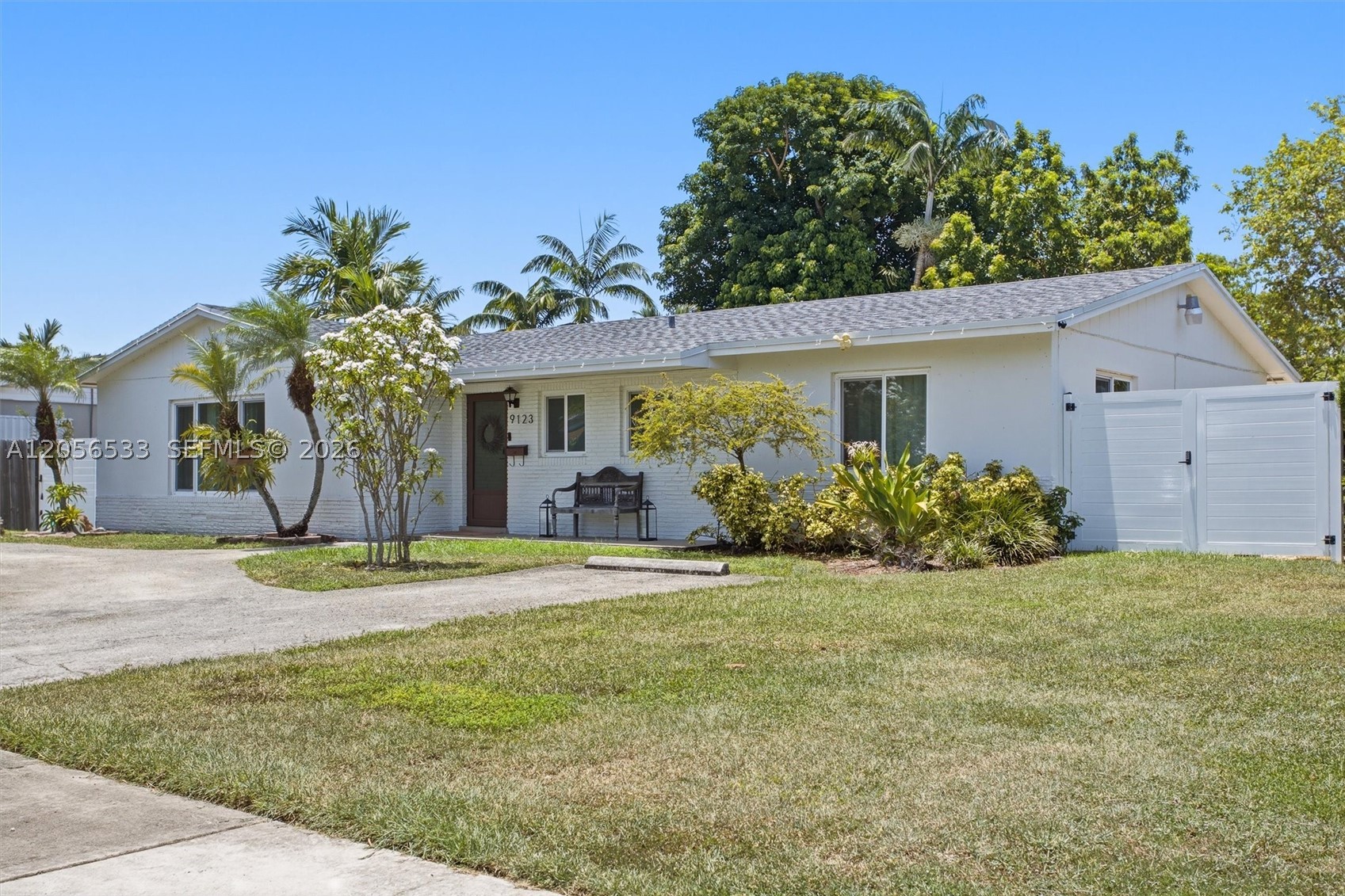 9123 SW 181st St Property Photo 1