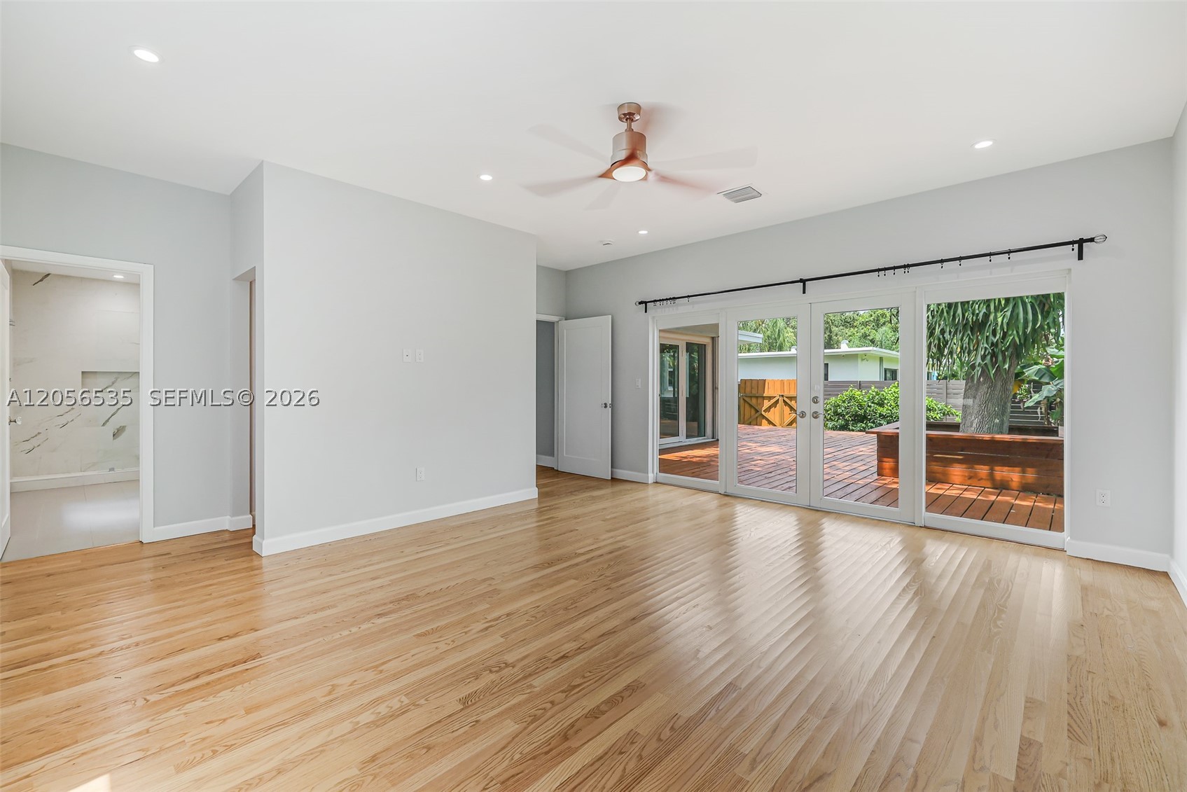 1012 Ne 116th St Property Photo 15