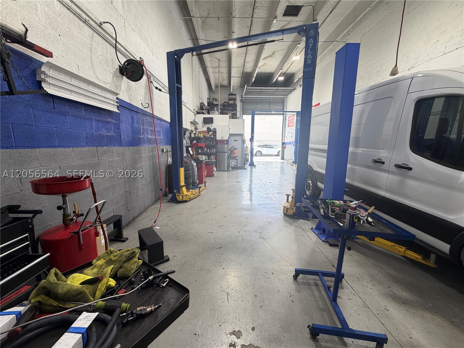 Mechanic Shop Nw For Sale Property Photo 2