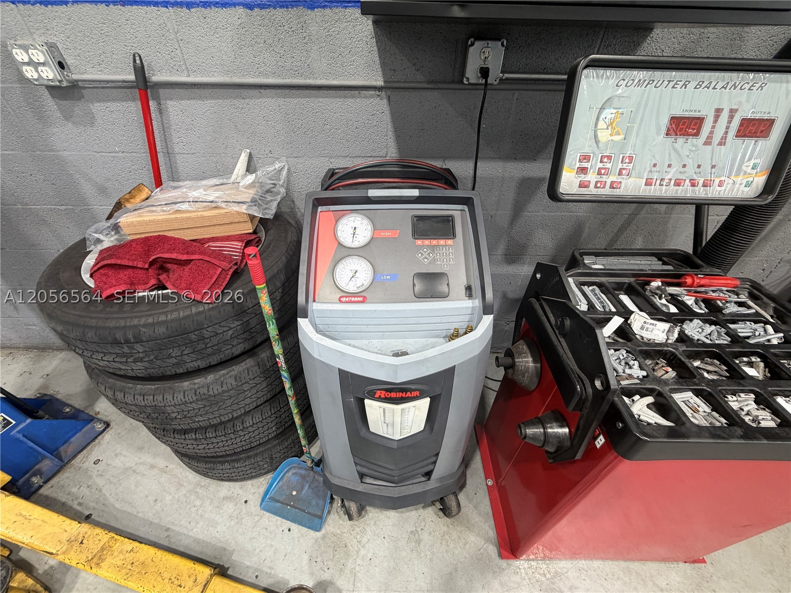 Mechanic Shop Nw For Sale Property Photo 5