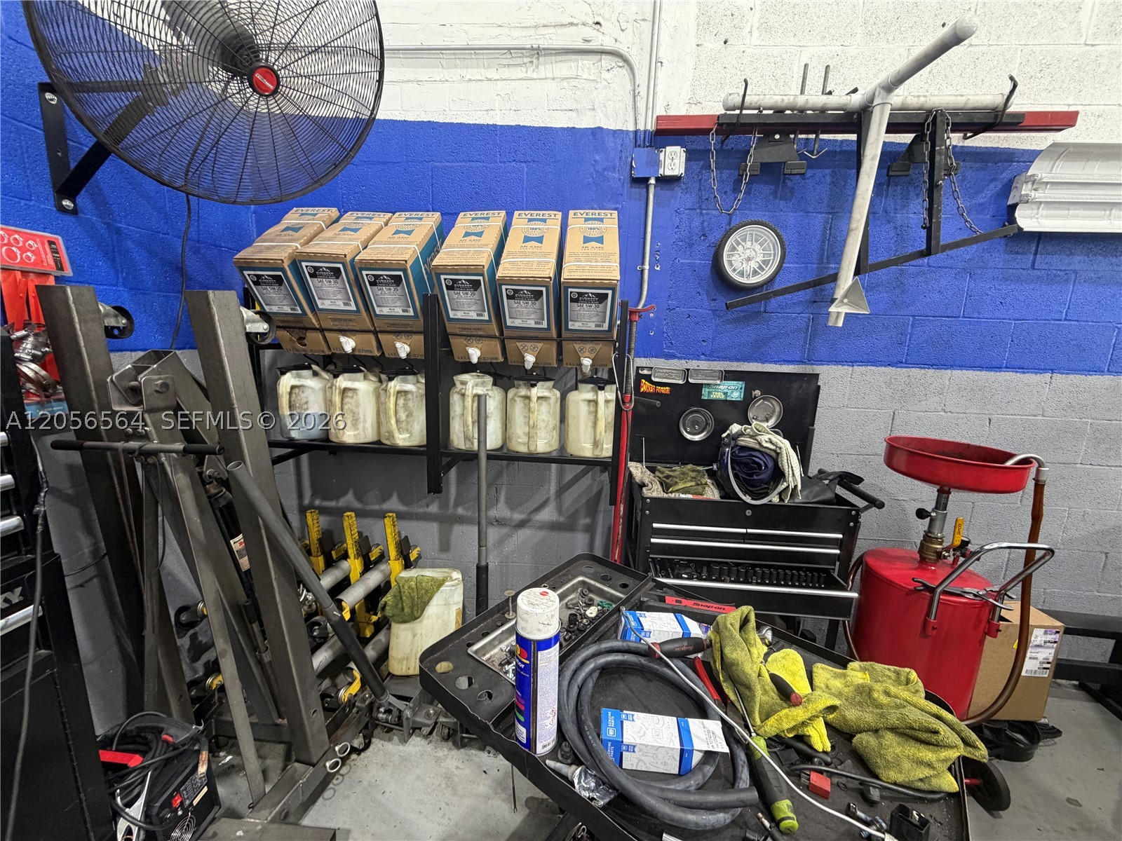 Mechanic Shop Nw For Sale Property Photo 7