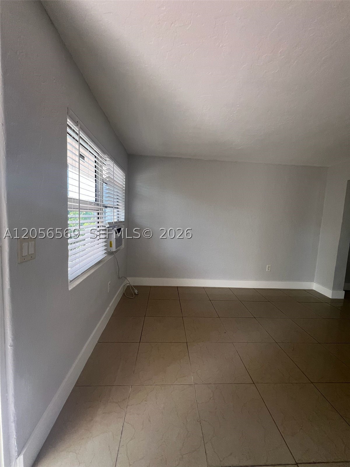 1281 Nw 60th St 6 Property Photo 3
