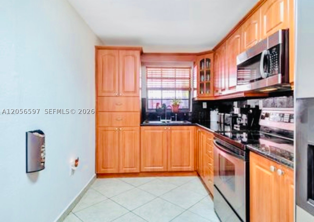 2424 Sw 21st Ter Property Photo 19