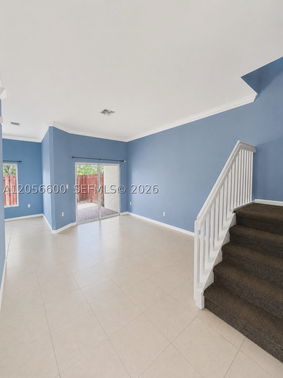 1690 Se 24th Ct Property Photo 2