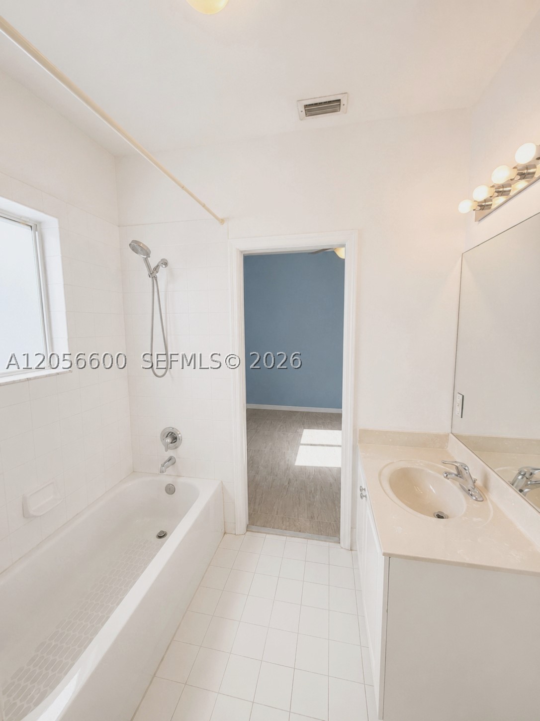 1690 Se 24th Ct Property Photo 17