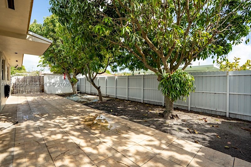 3438 Sw 2nd St Property Photo 26