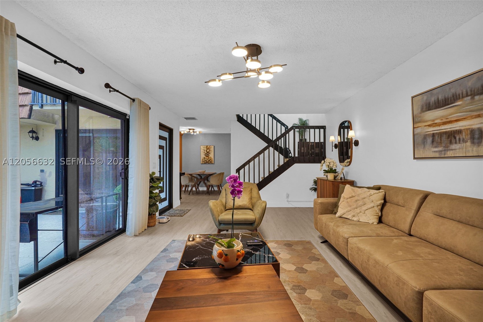 2603 Lakeview Ct Property Photo 8