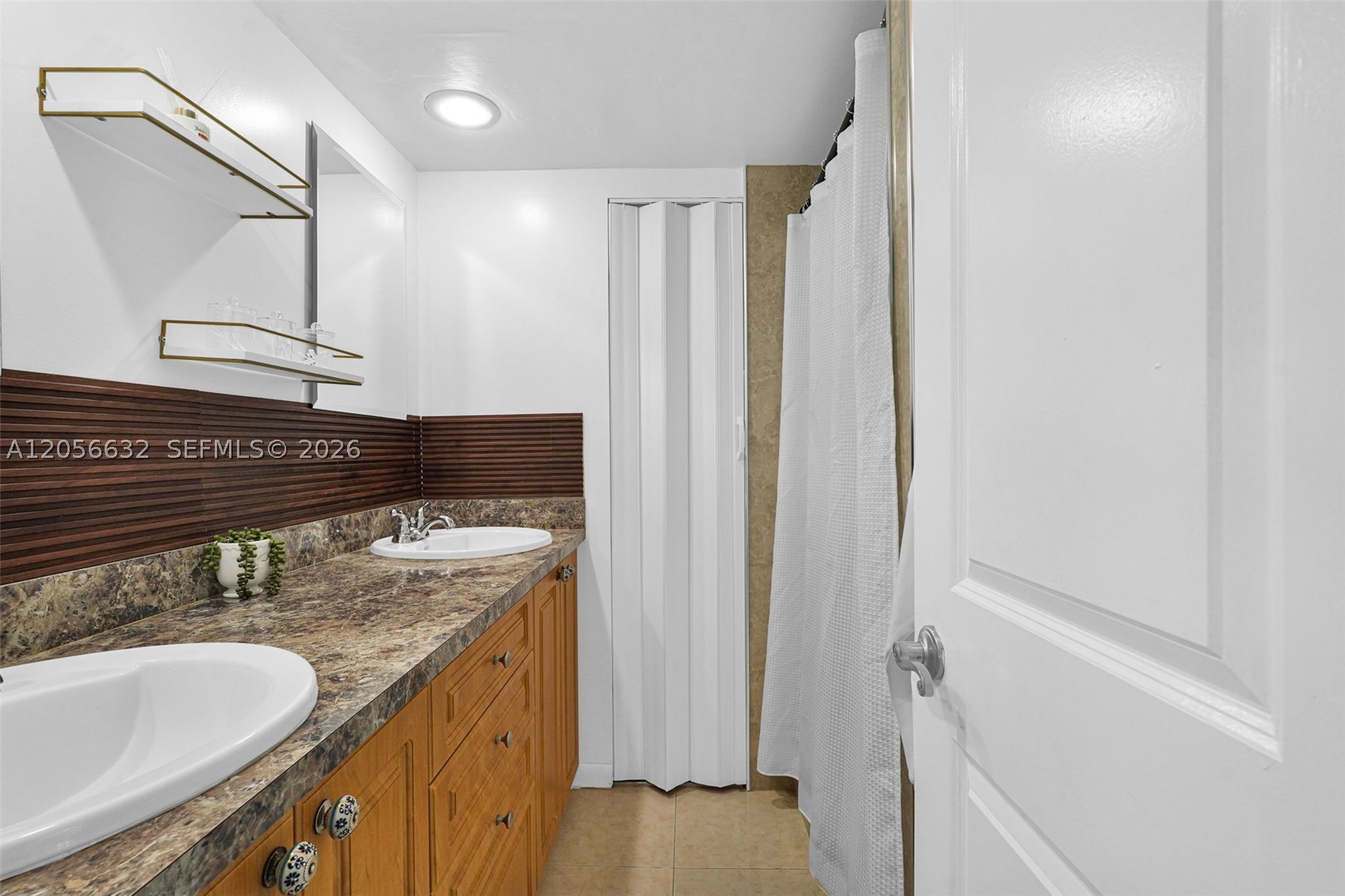 2603 Lakeview Ct Property Photo 15