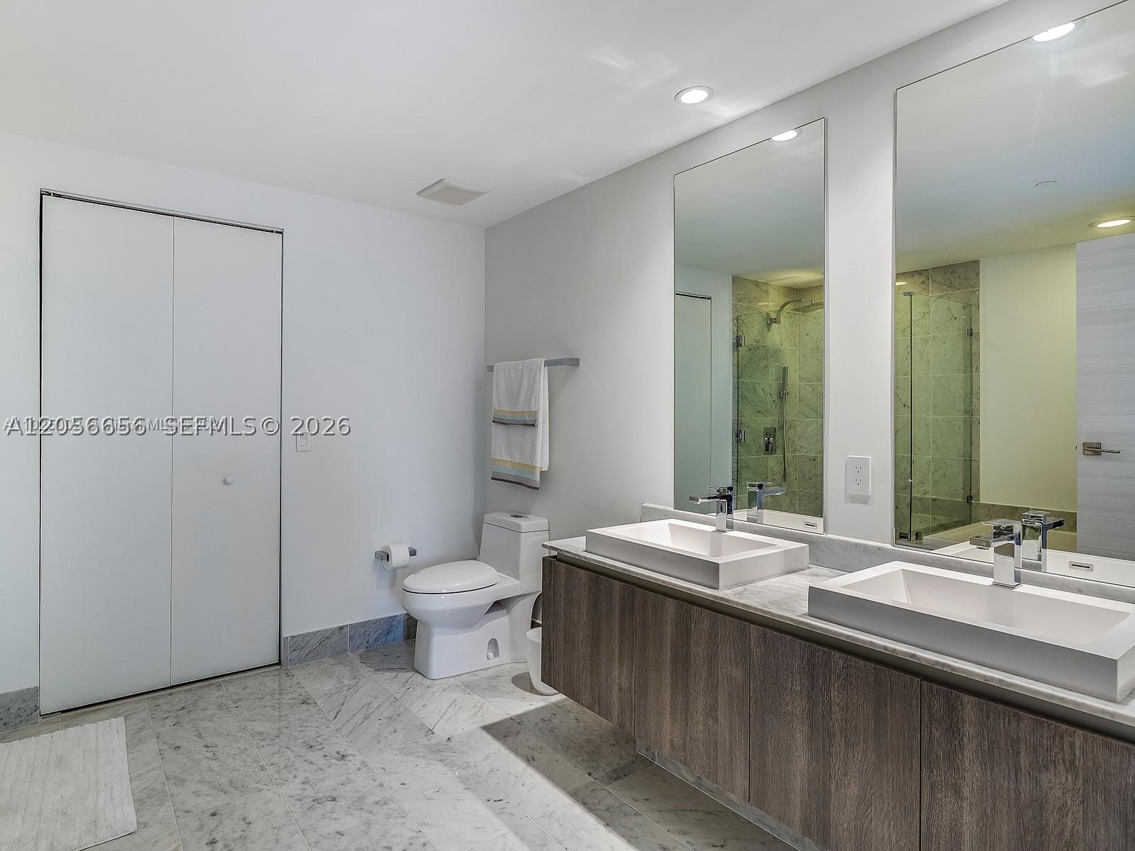 801 S Miami Ave 2706 Property Photo 4