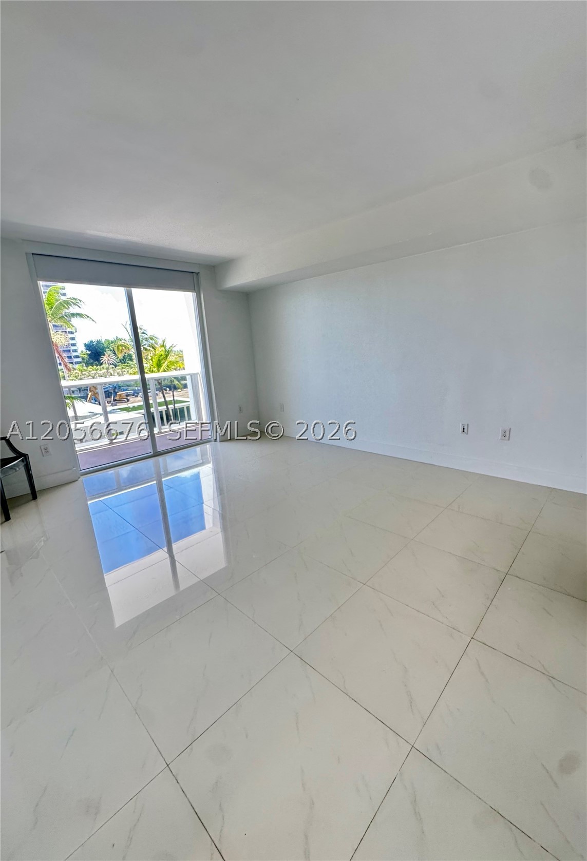 10275 Collins Ave 316 Property Photo 14