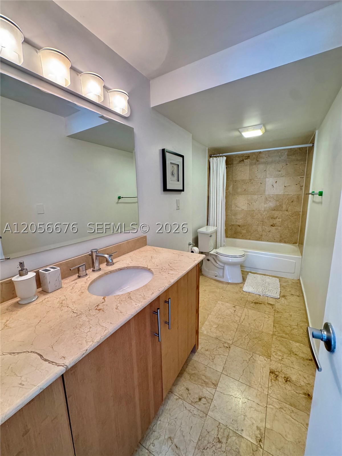 10275 Collins Ave 316 Property Photo 19