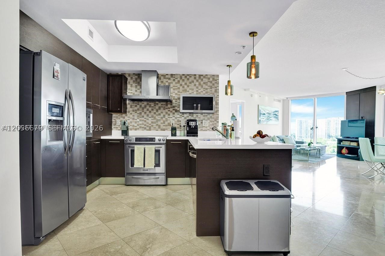 150 Sunny Isles Blvd 1-805 Property Photo 3