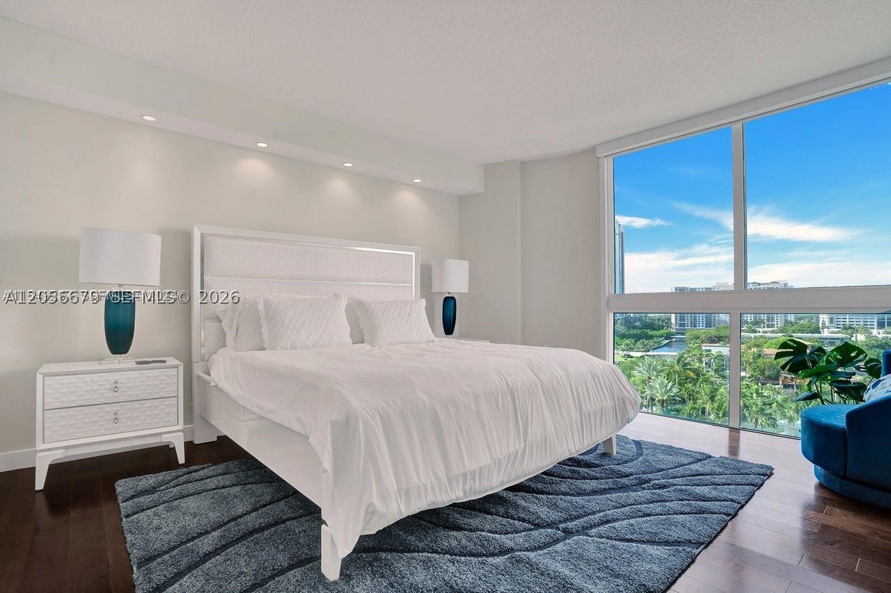 150 Sunny Isles Blvd 1-805 Property Photo 7