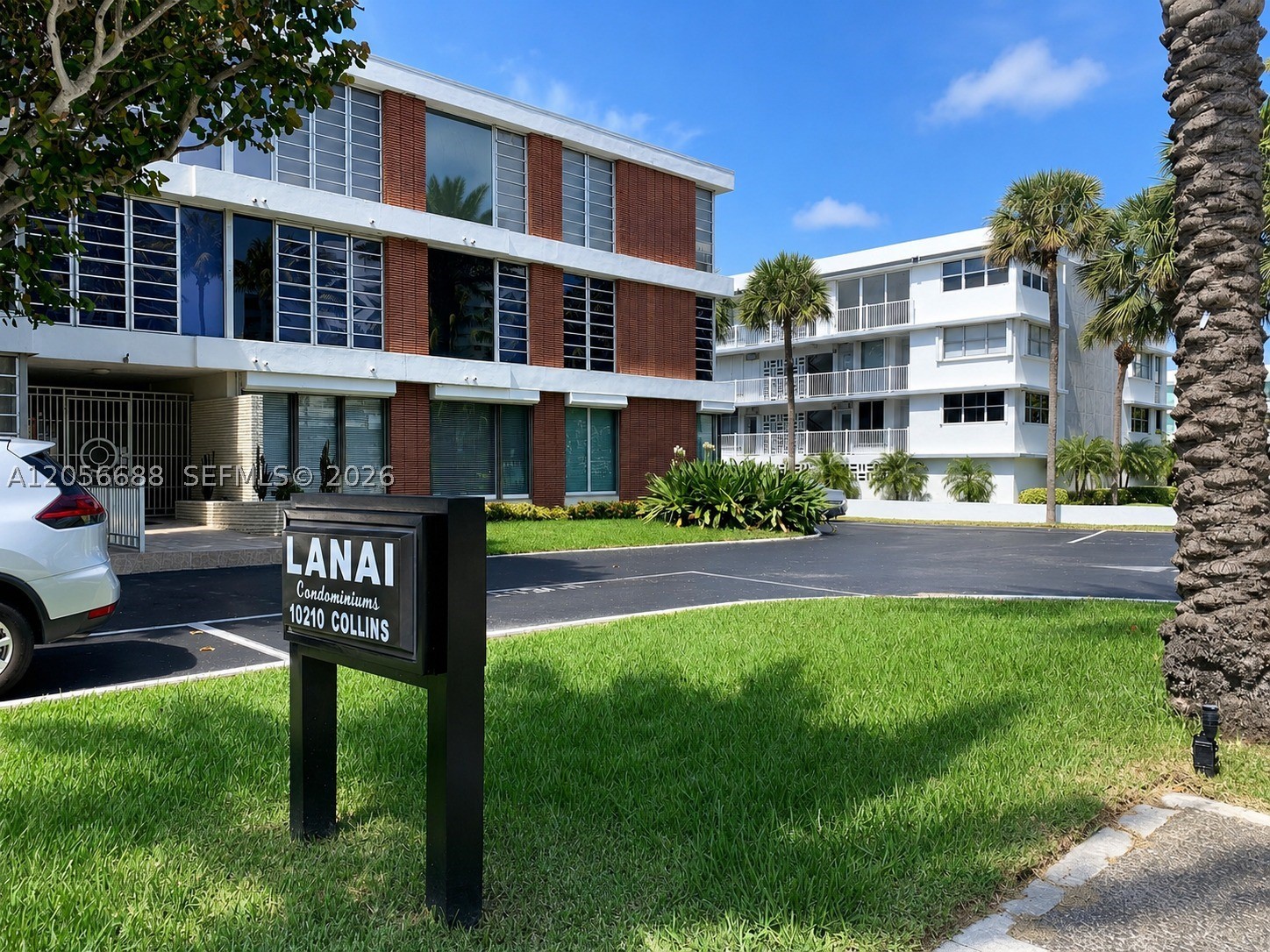 10210 Collins Ave 303 Property Photo 2