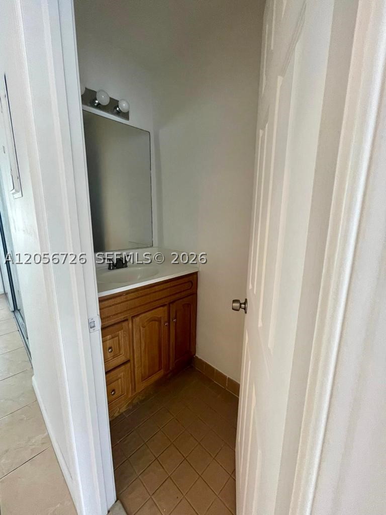 5020 Elmhurst Rd B Property Photo 19