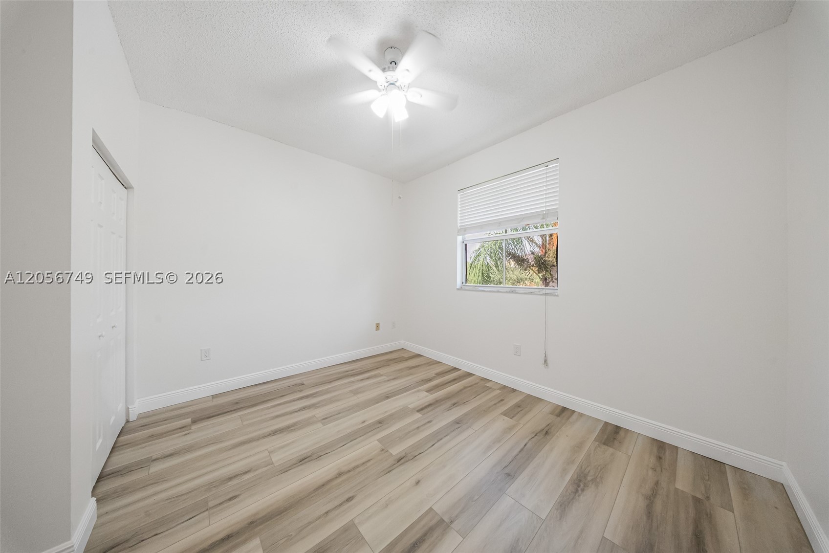1037 Ne 42nd Pl Property Photo 18