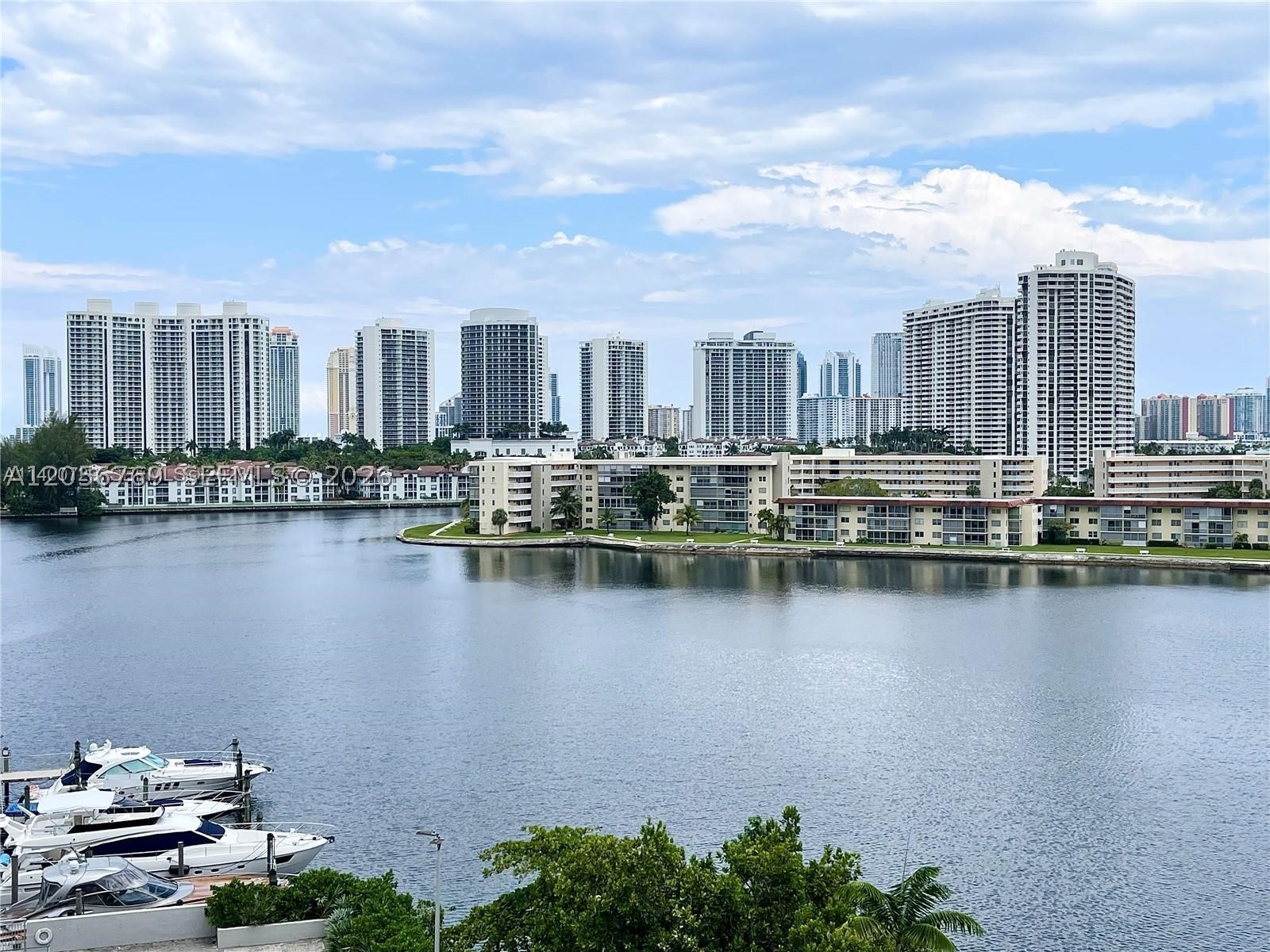 18041 Biscayne Blvd 803 Property Photo 1