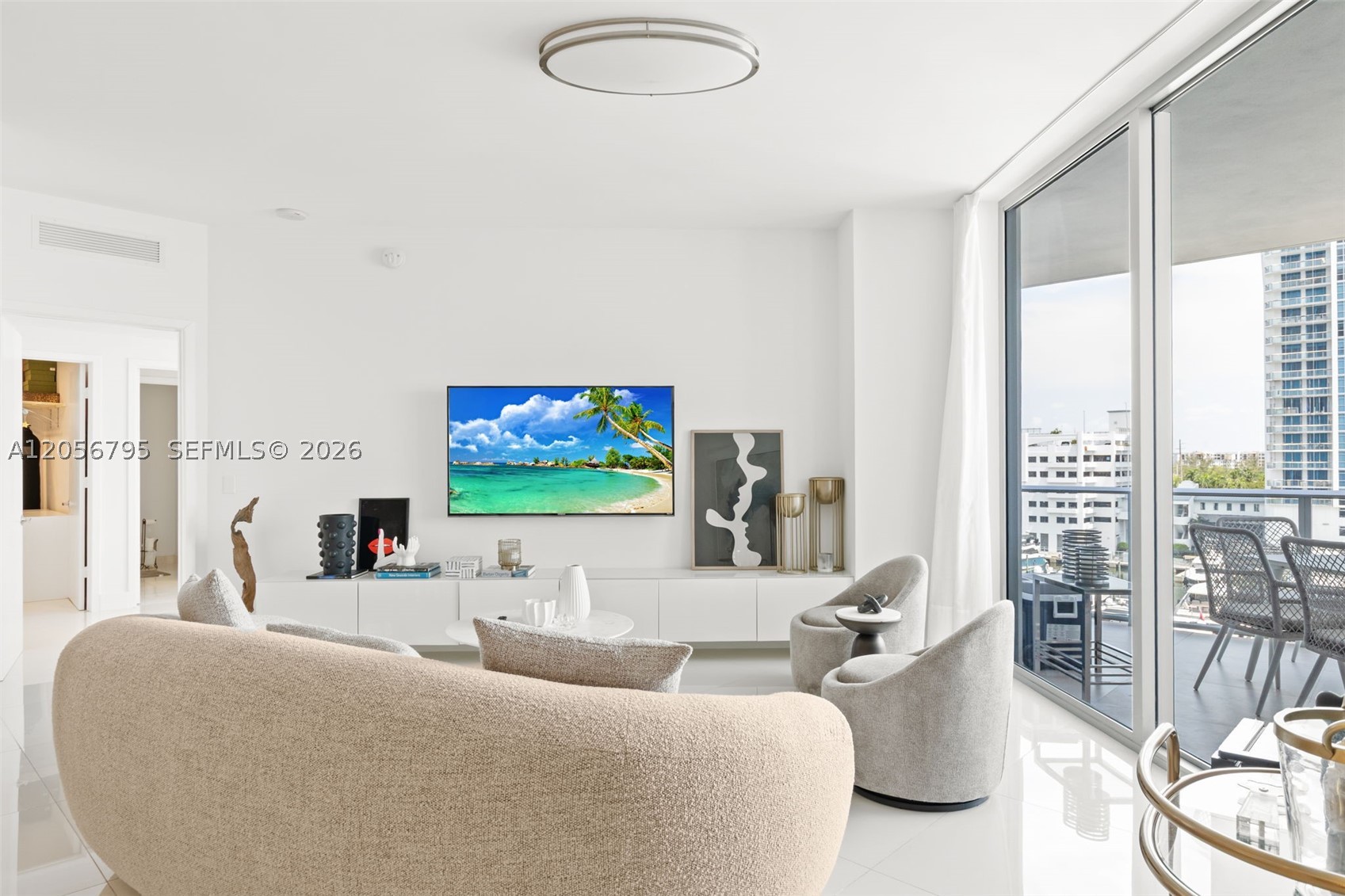 17111 Biscayne Blvd 603 Property Photo 5