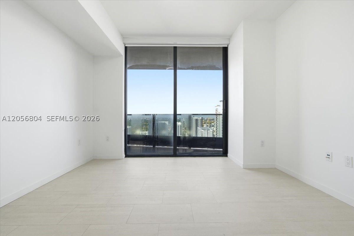 1000 Brickell Plz 3211 Property Photo 54