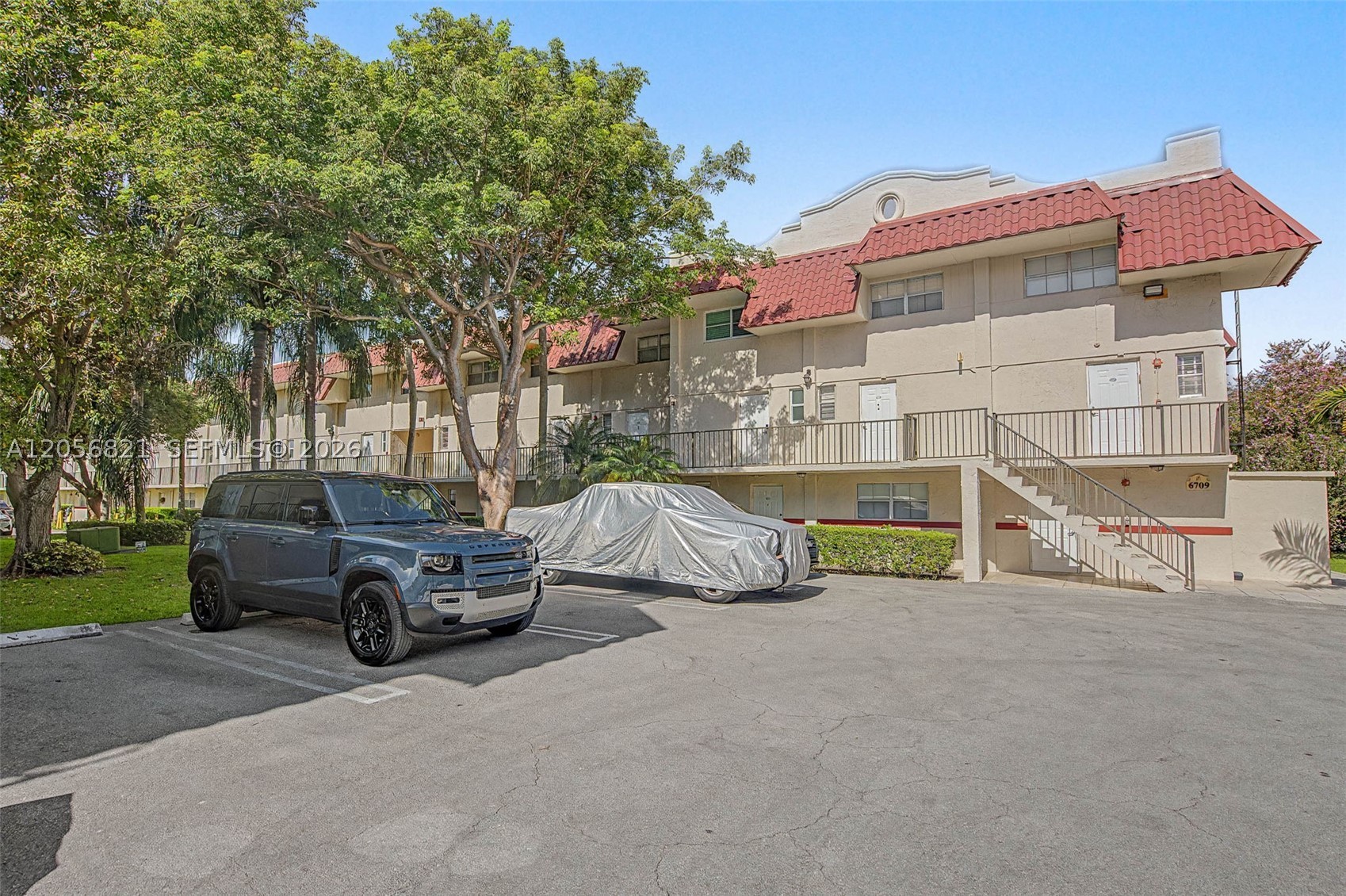 6709 N Kendall Dr 223 Property Photo 1