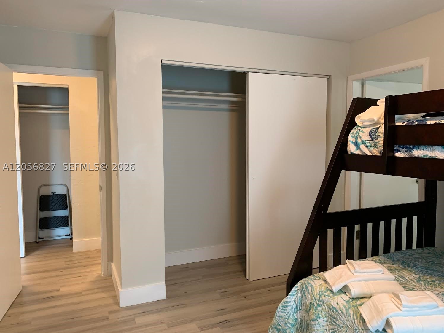 A12056827 Property Photo 19