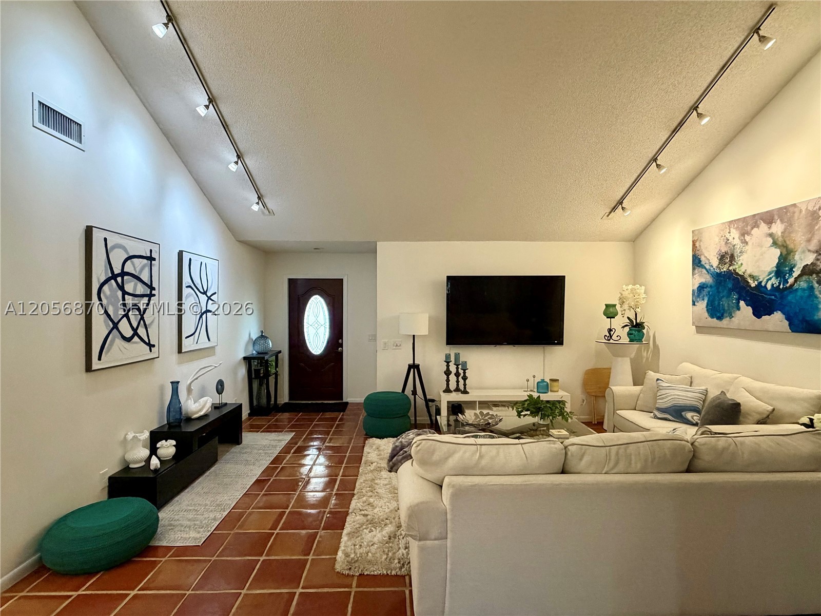 2136 Austin Property Photo 4