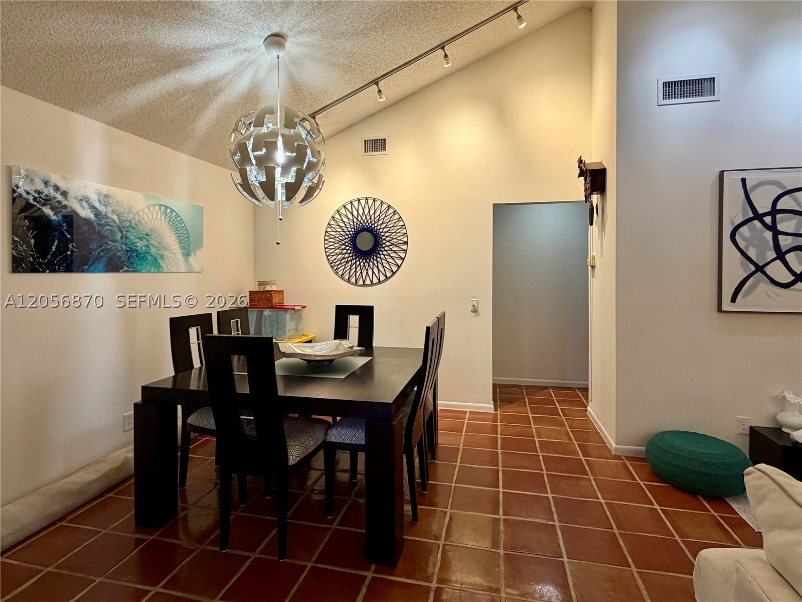2136 Austin Property Photo 6