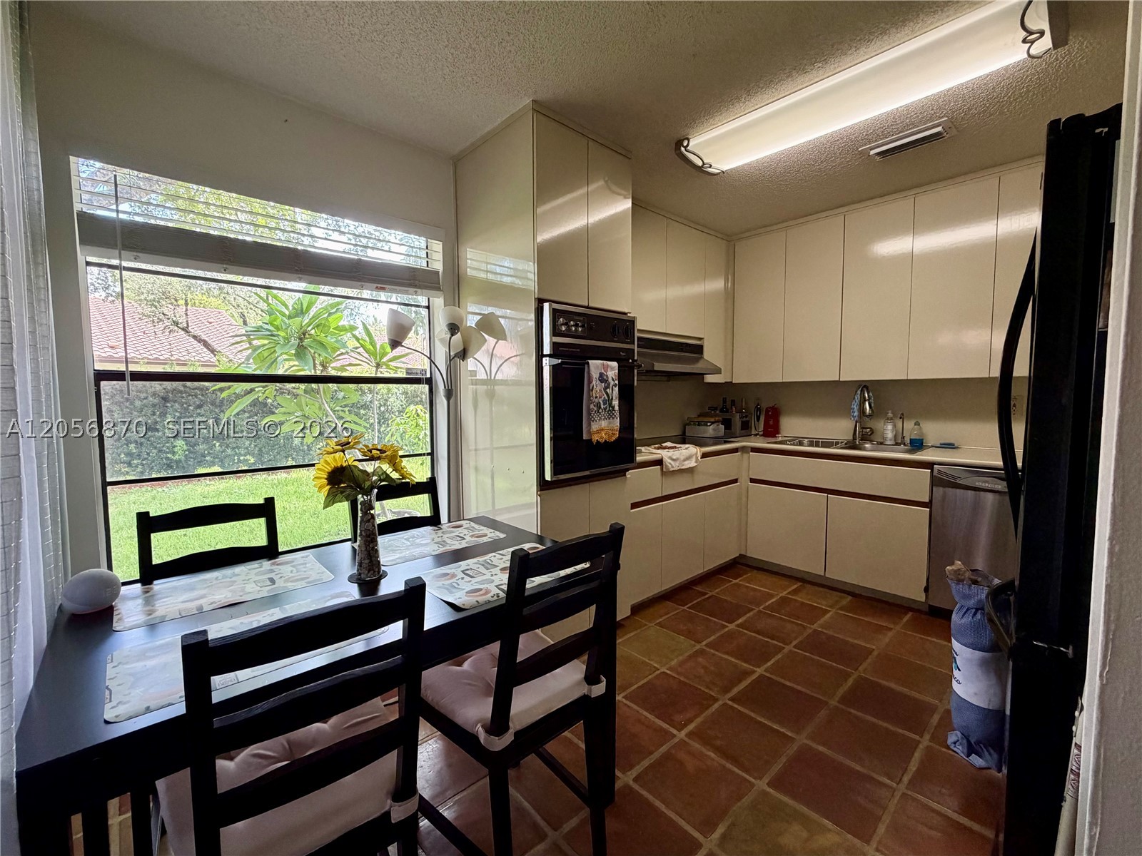 2136 Austin Property Photo 7