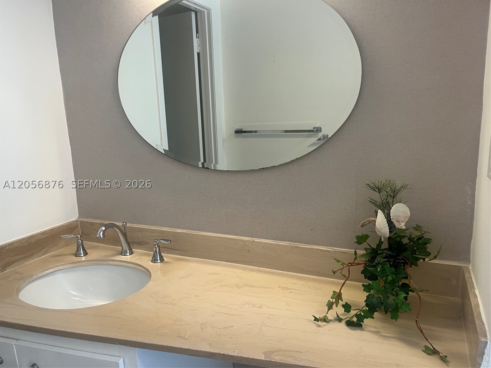 300 Bayview Dr 207 Property Photo 12