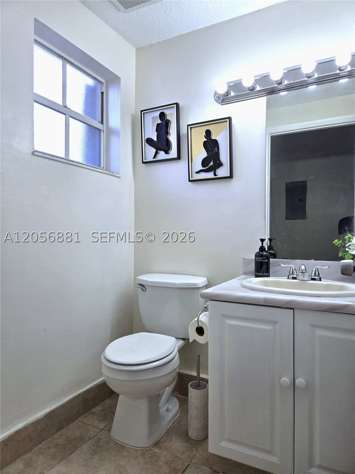 12423 Nw 7th Ln Property Photo 3