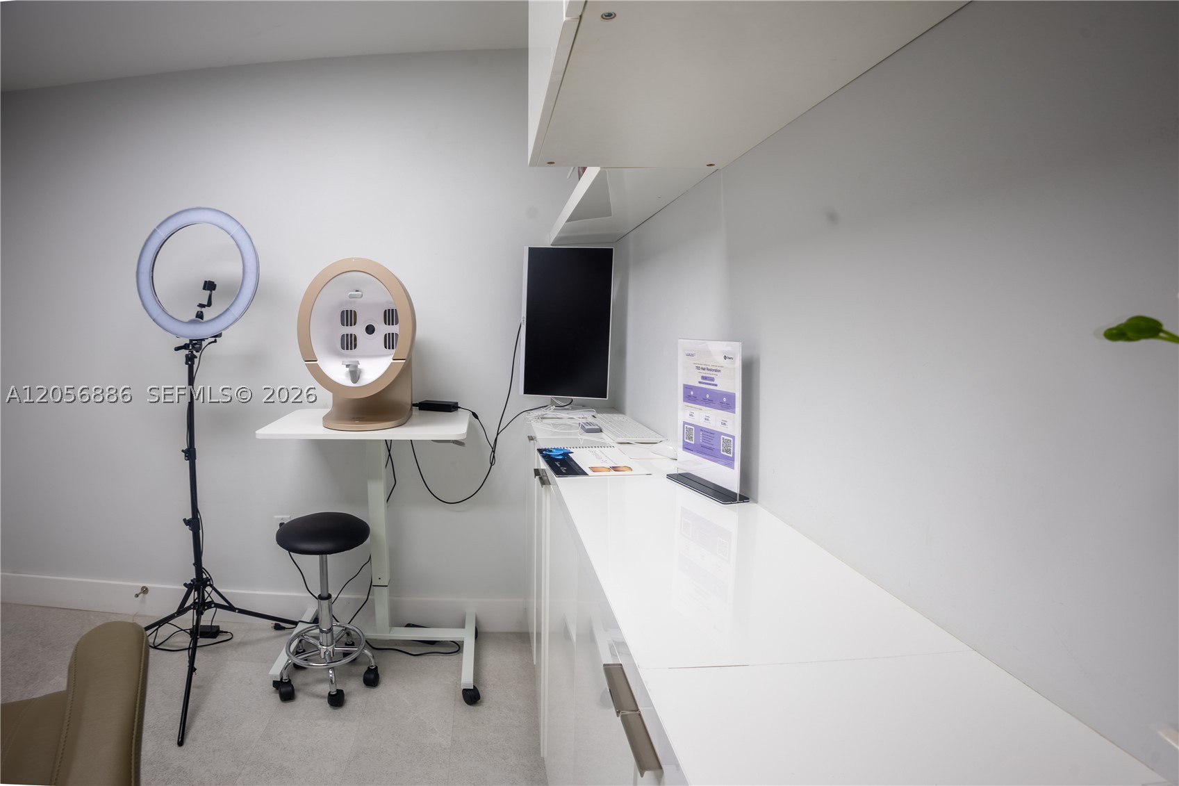 A12056886 Property Photo 14