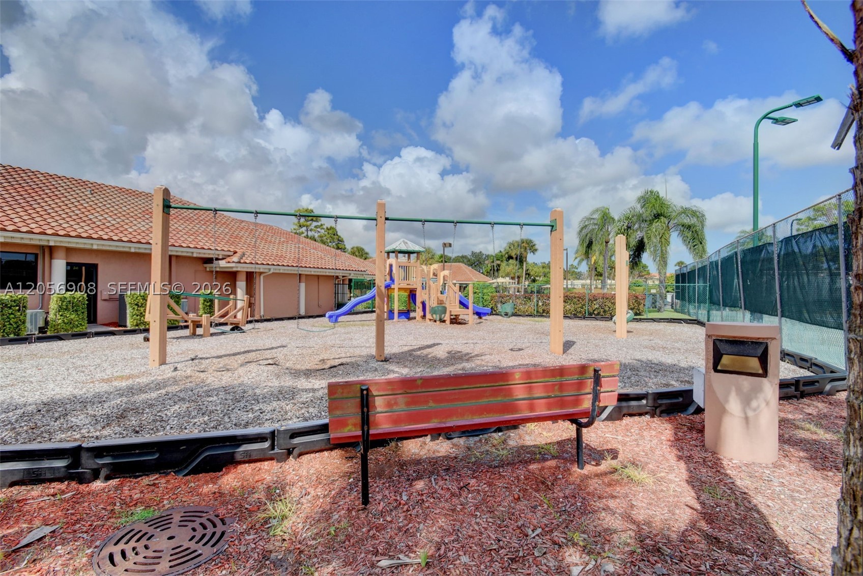 802 Landings Blvd Property Photo 70