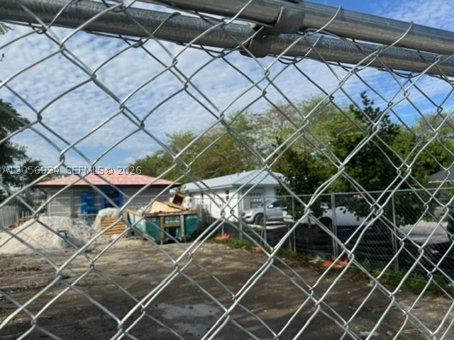 684 Nw 14th St Property Photo 8