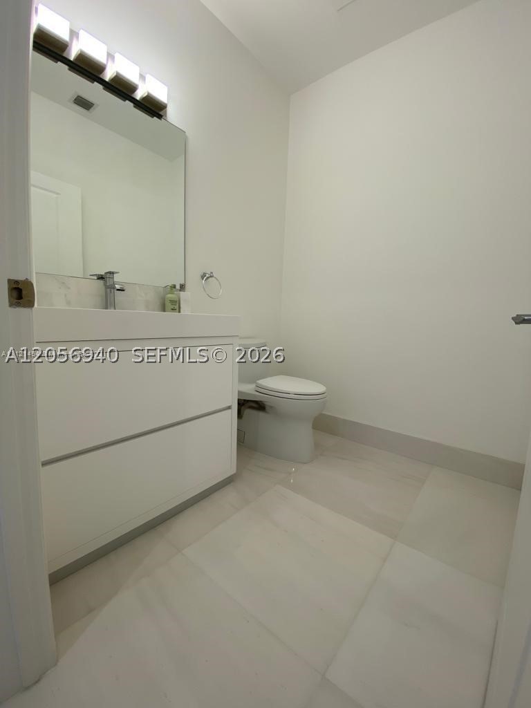1945 S Ocean Dr 211 Property Photo 26