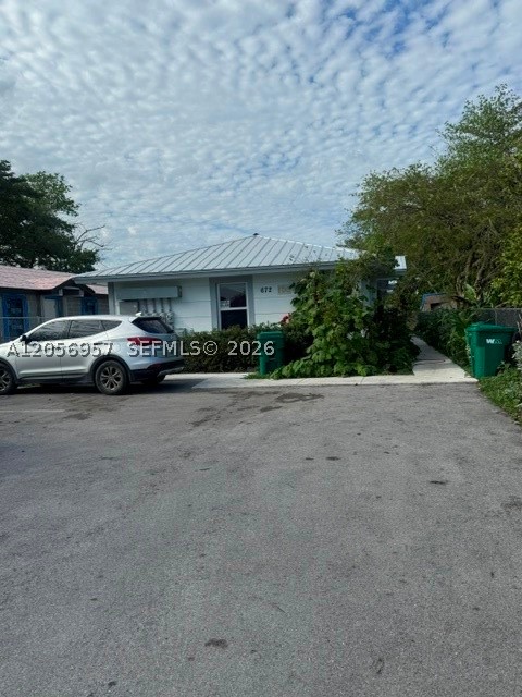 678 Nw 14th St Property Photo 4