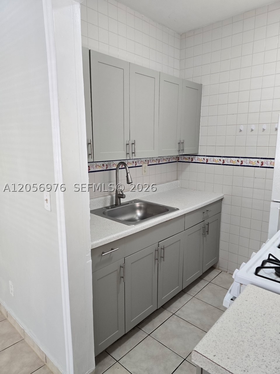 215 30th St 1 Property Photo 8