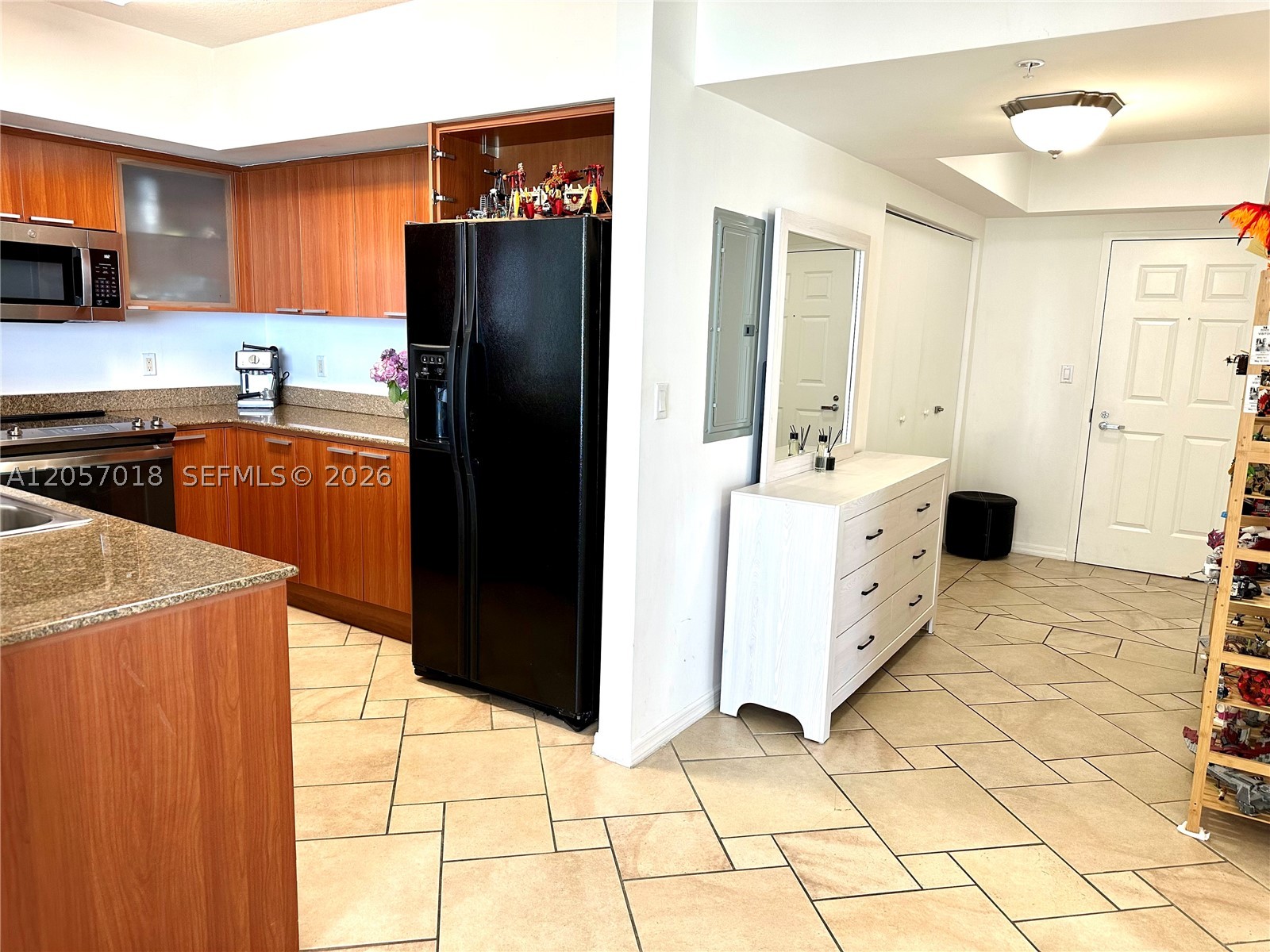 16699 Collins Ave 2309 Property Photo 2