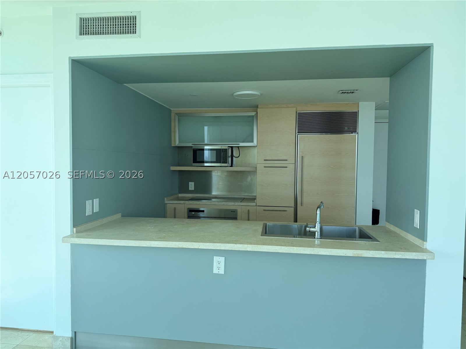6000 Indian Creek Dr 17a Property Photo 7