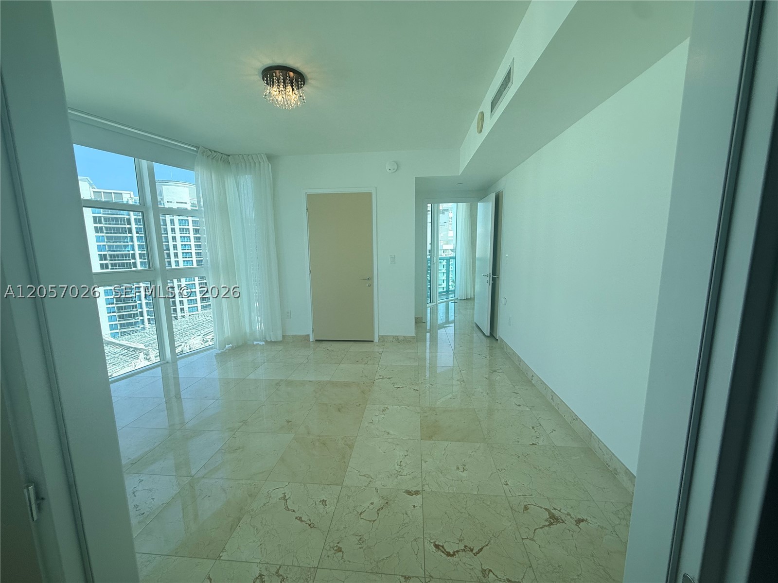6000 Indian Creek Dr 17a Property Photo 10
