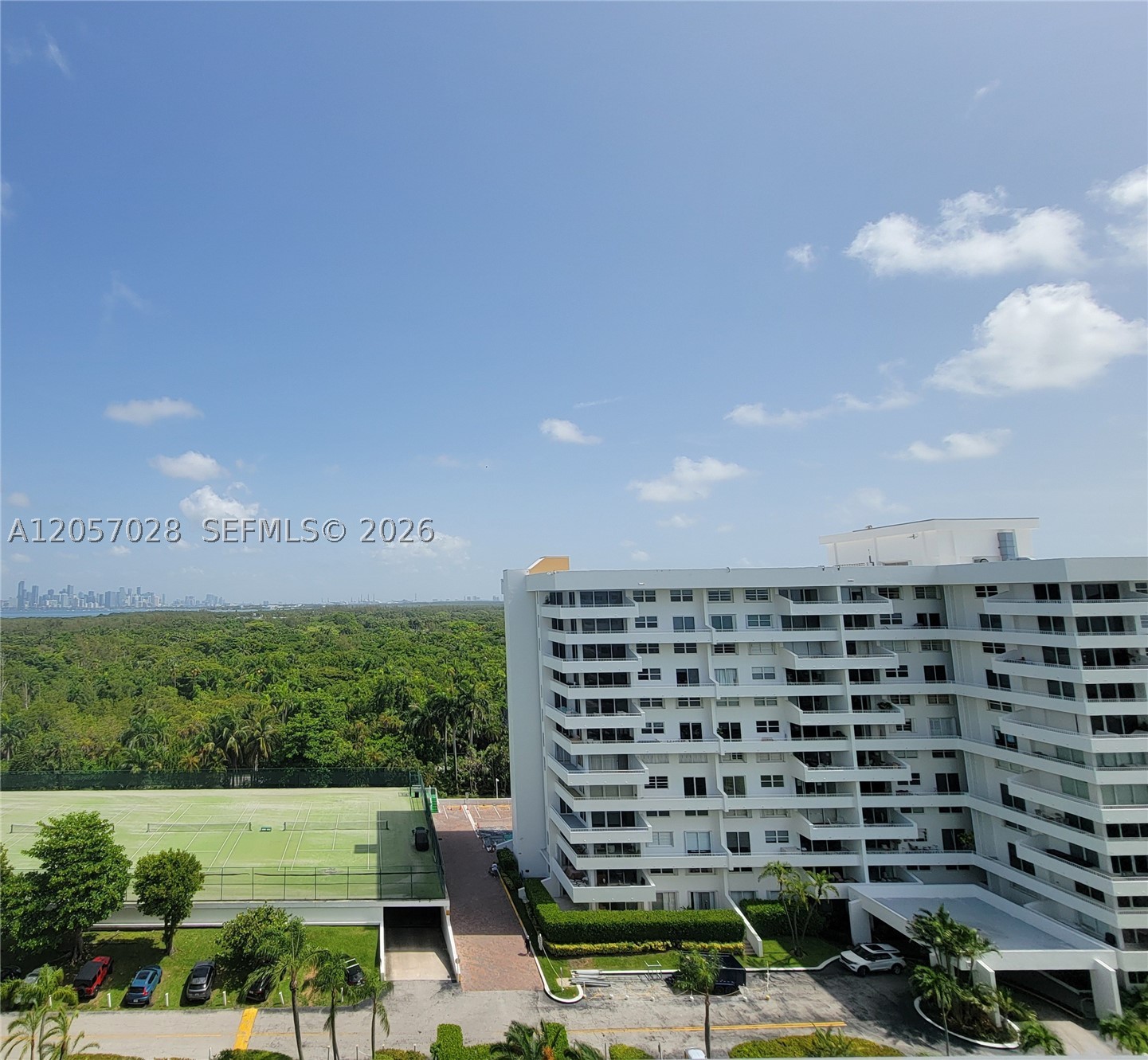 199 Ocean Lane Dr 1206 Property Photo 1